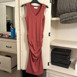 Michael Stars Evereve Lori Ribbed VNeck Ruched Tank Dress in rosewood Size M EUC